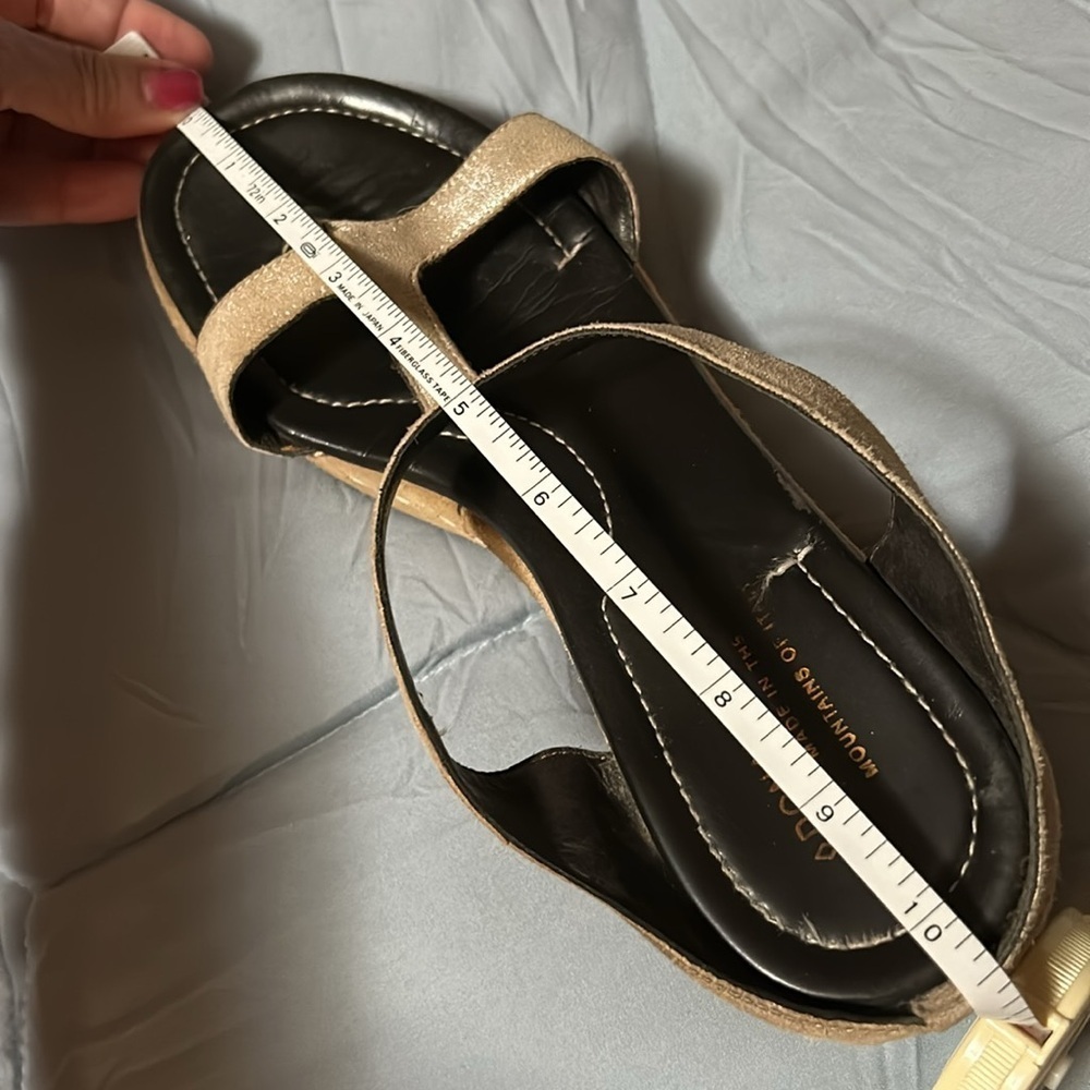 Donald J Pliner Shula Leather Sandal. 9-9.5 Minimalist Comfort - Picture 10 of 11